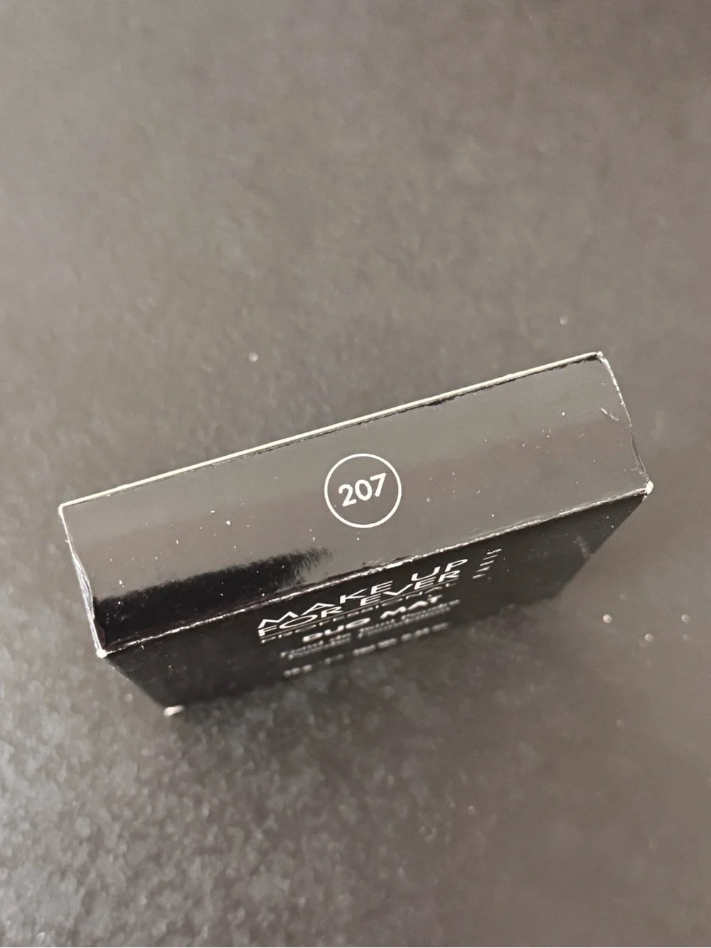 MAKE UP FOR EVER Duo Mat Foundation 207 Golden Beige NEW Discontinued